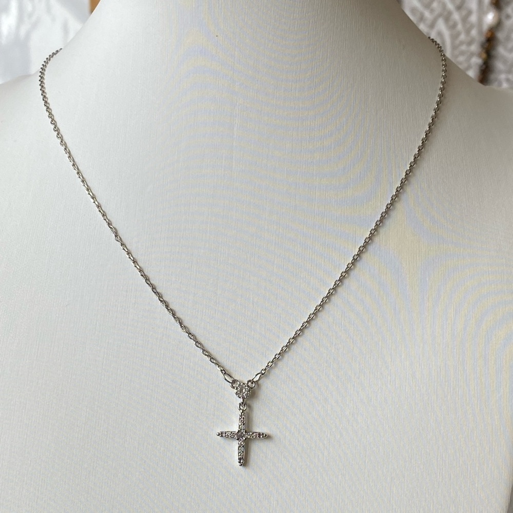 925 sterling silver cz cross necklace